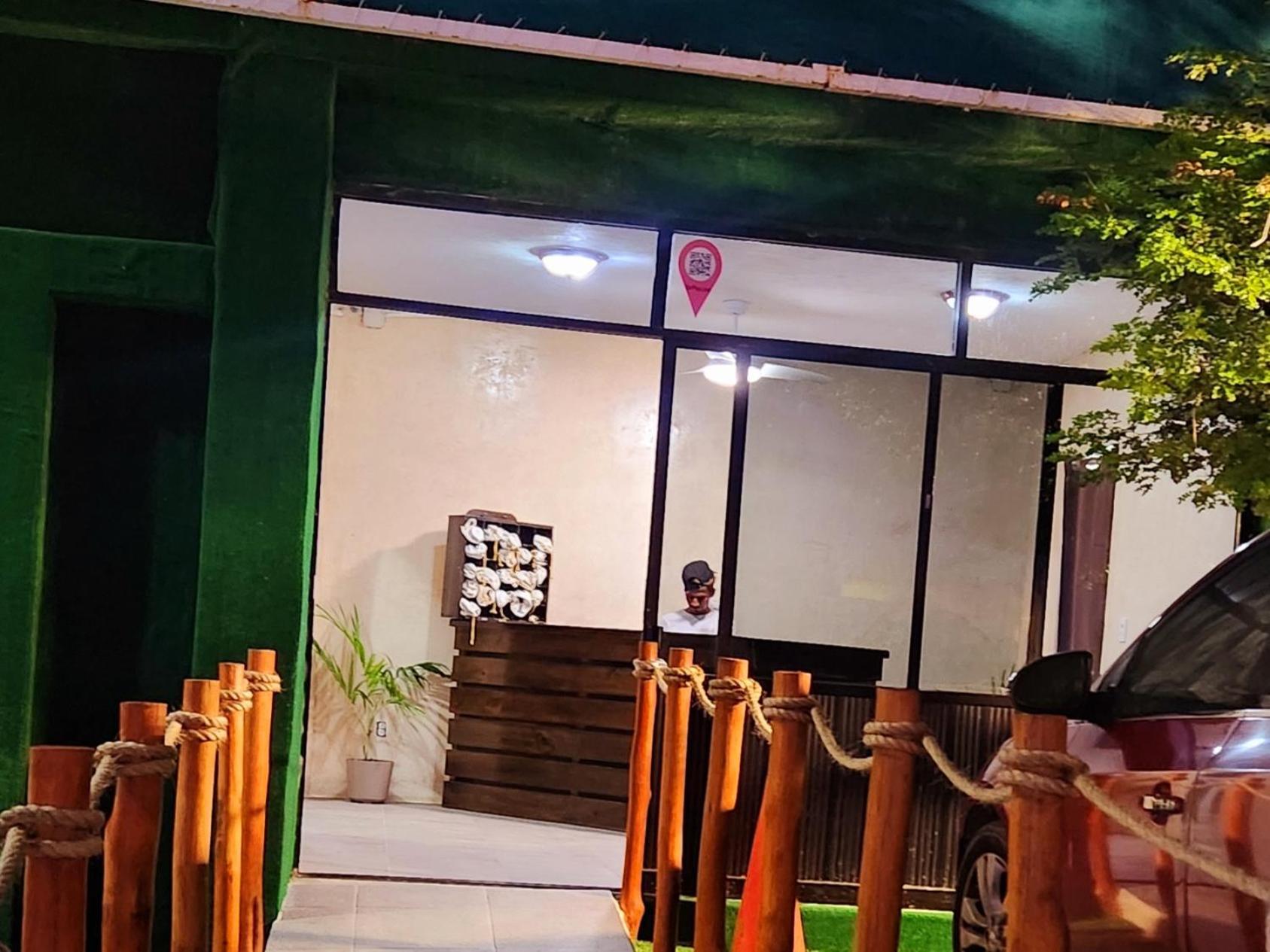 D'maro hotel Playa del Carmen Buitenkant foto