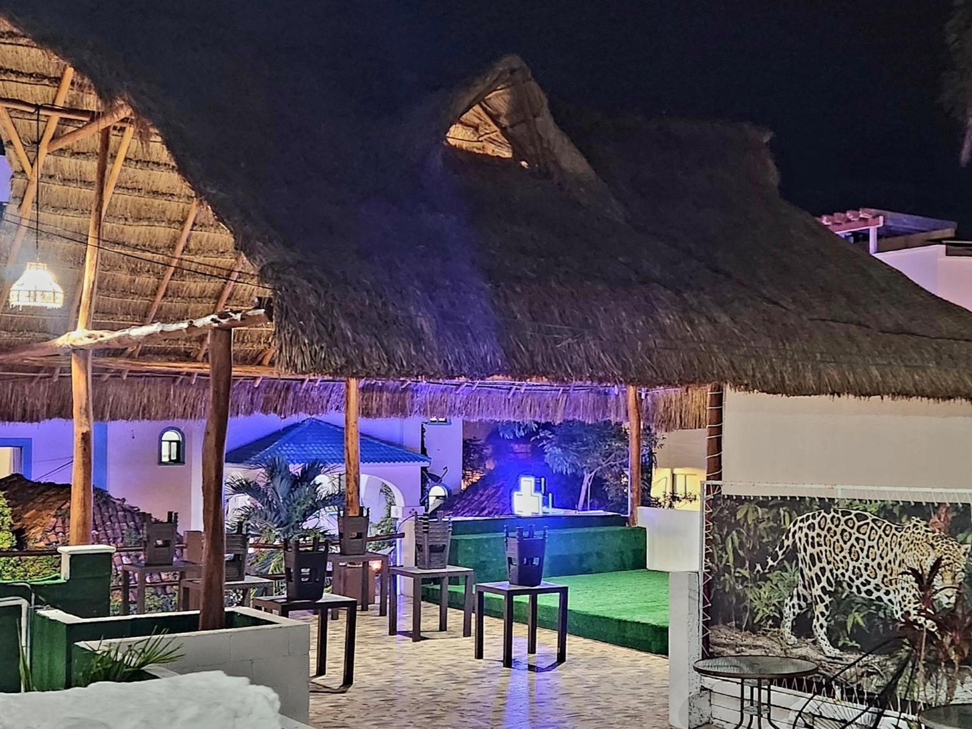 D'maro hotel Playa del Carmen Buitenkant foto